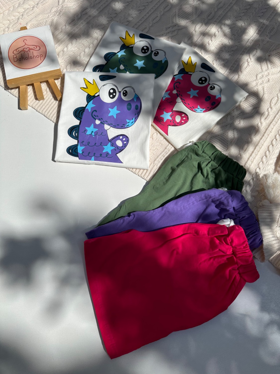 ست تیشرت و شورتک دایناسور