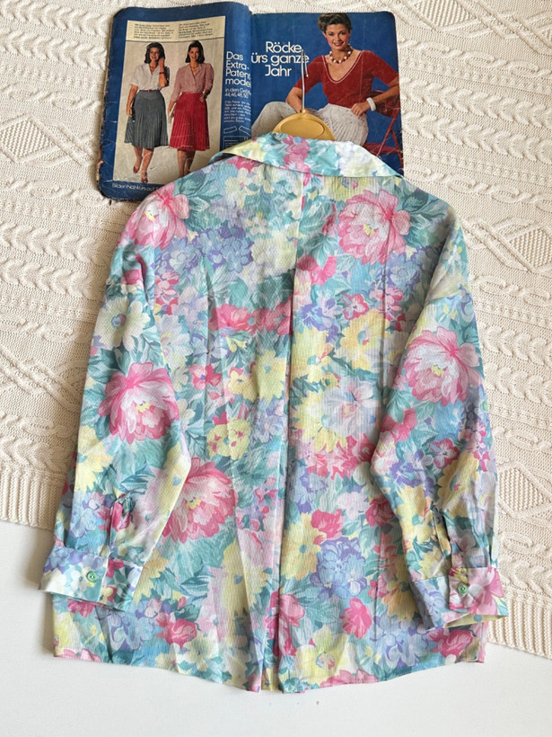 شومیز آبرنگی