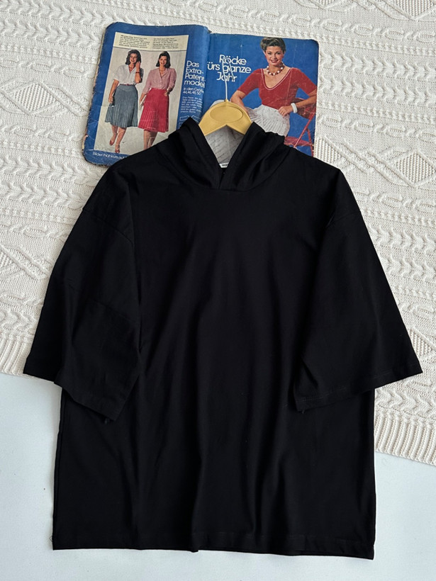 تیشرت باکسی کلاهدار
